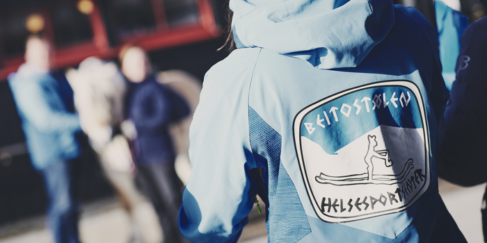 Jakkerygg med logoen til Beitostølen Helsesportsenter